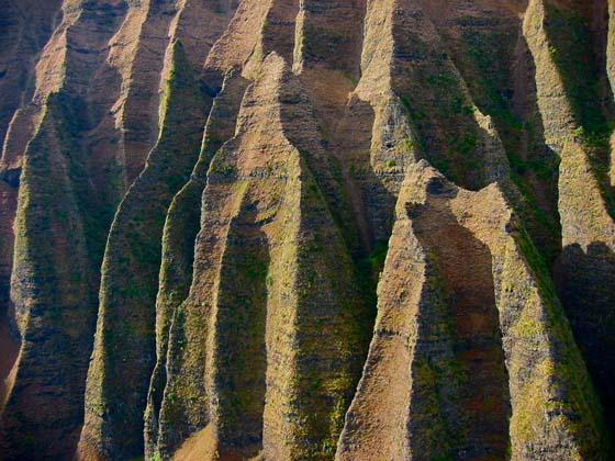 Helicopter Ride inside a canyon on Na'Pali Coast